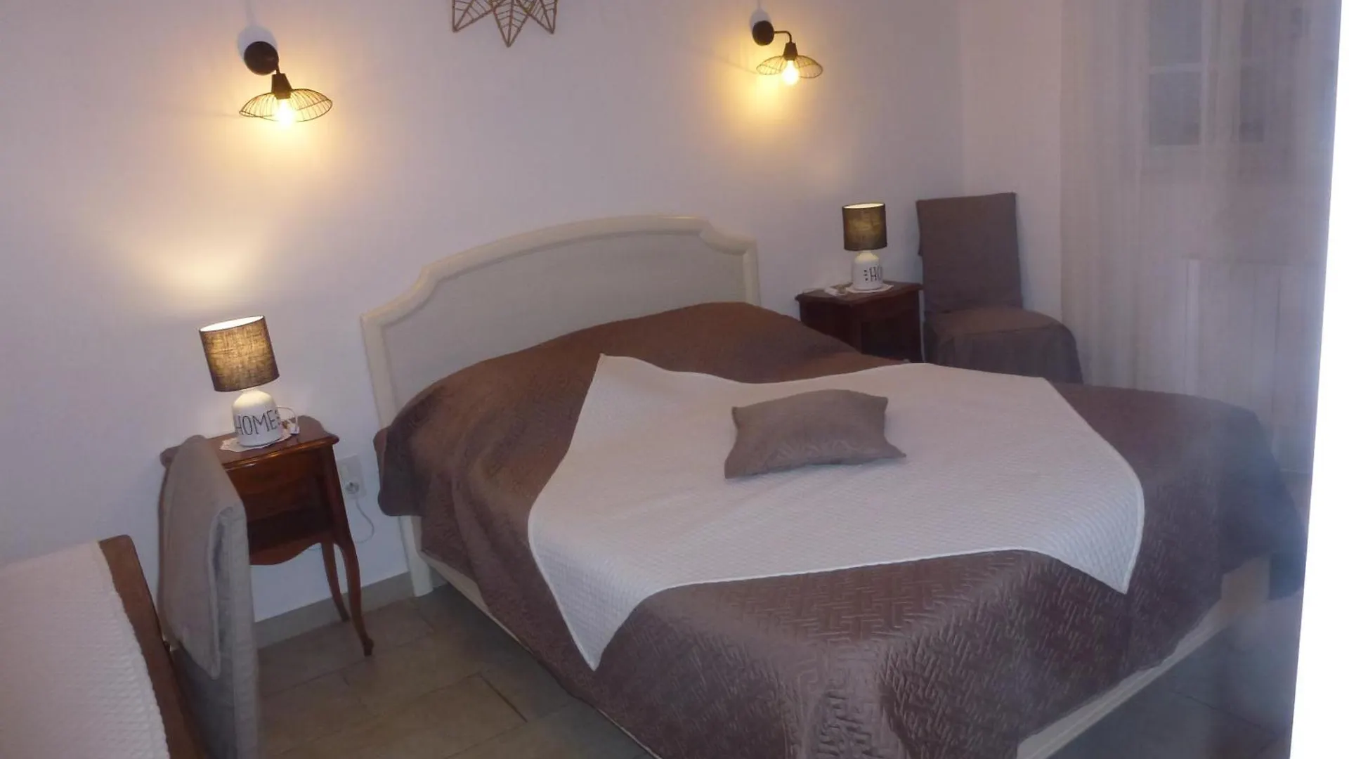 Chambre D'Hotes La Pinede Bed & Breakfast Lambesc